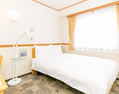Khách sạn Hotel Toyoko Inn Kobe Sannomiya No.2 (Kobe, Nhật Bản)