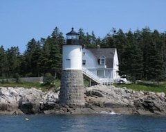 Entire House / Apartment Beautiful Secluded Coastal Maine Island Cottage Rental Four Season (Deer Isle, USA)