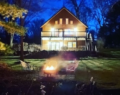 Hele huset/lejligheden Relaxing Lake Home Near Wi Dells & Cascade Mountain - Fishing, Skiing, Trails (Jackson, USA)