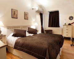 Cijela kuća/apartman Château De Lans: 7 Luxury Suites, Heated Pool, Sauna, Hammam And Fitness (Lans, Francuska)