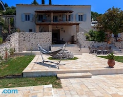 Khách sạn Mansion Poet Markoras (Messongi, Hy Lạp)