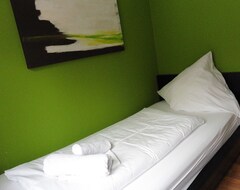 Hotel Einzelzimmer Mit Dusche Und Wc (Horgenzell, Germany)