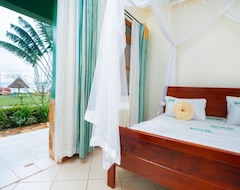 Khách sạn Mirembe Resort Beach Hotel (Kalangala, Uganda)