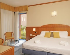 Khách sạn Hotel Sportsman (Bardolino, Ý)
