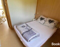 Cijela kuća/apartman Chalets Au Bord De Leau (Lapte, Francuska)