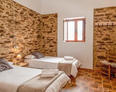 Tüm Ev/Apart Daire Nice Home In Puerto Moral With Wifi And 4 Bedrooms (Puerto Moral, İspanya)