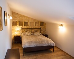 Tüm Ev/Apart Daire Old winery newly renovated in 2015, ideal for 12 people (Jau-Dignac-et-Loirac, Fransa)