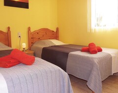 Toàn bộ căn nhà/căn hộ 3 Bedroom Accommodation In Daimús (Daimuz, Tây Ban Nha)