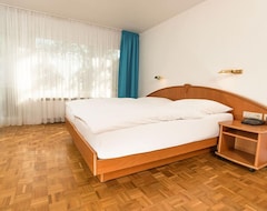 Khách sạn Hotel Sonne (Leinfelden, Đức)
