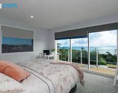 Hele huset/lejligheden Luxury Lookout - Cable Bay Holiday Home (Coopers Beach, New Zealand)