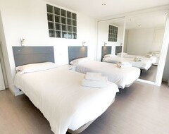 Koko talo/asunto Skol 709 Duplex 1 Bedroom In Skol Marbella With Gibraltar And Sea Views (Marbella, Espanja)
