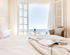 Casa/apartamento entero Lets Holidays Sailor House With Sea Views (Tossa de Mar, España)