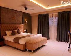 Khách sạn Hotel Classico International (Nileshwar, Ấn Độ)