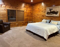 Casa/apartamento entero Luxury Log Cabin Nestled In The Blue Ridge Mountains (Amelia Courthouse, EE. UU.)