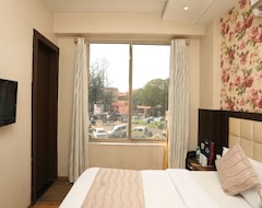 Khách sạn Hotel Platinum Inn (Allahabad, Ấn Độ)