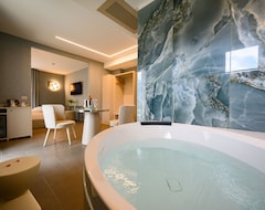 Hotel Villa Nicolli Romantic Resort - Adults Only (Riva del Garda, Italien)