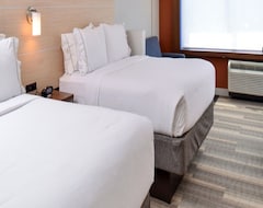 Khách sạn Holiday Inn Express & Suites Southgate - Detroit Area (Southgate, Hoa Kỳ)