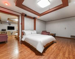 Hotel Motel Nine (Daejeon, Južna Koreja)