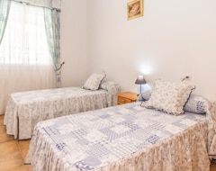 Koko talo/asunto 3 Bedroom Accommodation In Rute (Rute, Espanja)