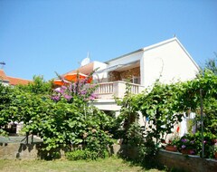 Casa/apartamento entero Apartments Mate Slavic (Sućuraj, Croacia)