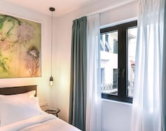Hotelli Nin&bau Sarri 2 (Ateena, Kreikka)