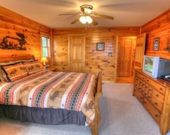Hotelli Eagles Nest 3 Bedrooms 3 Bathrooms Cabin (Sautee Nacoochee, Amerikan Yhdysvallat)