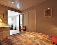 Hotelli Gite Francueil, 2 Bedrooms, 4 Persons (Francueil, Ranska)