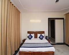 Khách sạn OYO 15202 Kanny Residency (Noida, Ấn Độ)