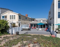 Cijela kuća/apartman Oceanfront Beach House - Sleeps 10 - Discounts And Specials Available (Sunset Beach, Sjedinjene Američke Države)