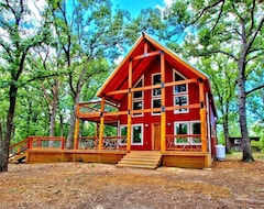 Hele huset/lejligheden Escape To Our Amazing Remote Cabin On 130 Secluded Acres Only 1Hr From Dallas! (Huntington, USA)