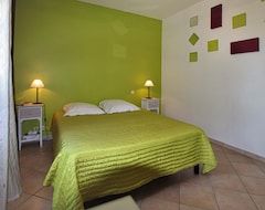 Koko talo/asunto 3 Bedroom Accommodation In Beaulieu (Beaulieu, Ranska)