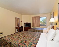 Hotel Travelodge By Wyndham Concord (Concord, USA)