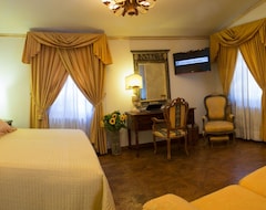 Hotel Palazzo Alexander (Lucca, Italy)
