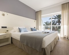 Las Gaviotas Suites Hotel & Spa (Playa de Muro, Spain)