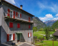 Toàn bộ căn nhà/căn hộ Lodge In The Heart Of The Leventina (stÈla) (Chironico, Thụy Sỹ)