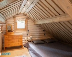 Toàn bộ căn nhà/căn hộ Summercottage With Hot Tube And Sauna (Uurainen, Phần Lan)