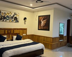 Hotel Devdar Resort (Kangra, India)