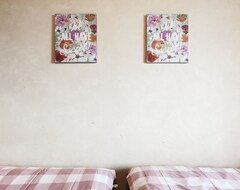 Casa/apartamento entero Appartement Avec Deux Chambres, Situé Dans Un Village Pittoresque (Montecastello, Italia)