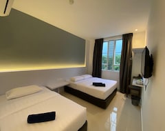 Capital O 90609 Gc Hotel (Ulu Tiram, Malaysia)
