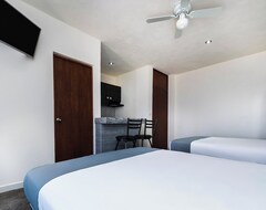 Khách sạn Capital O Hotel Joyma Suites (San Luis Potosi, Mexico)