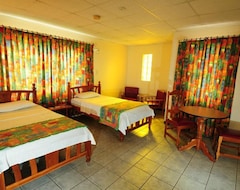 Hotel Sundeck Suites (Port-of-Spain, Trinidad og Tobago)