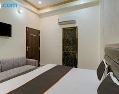 Hotel Paradise Premium (Varanasi, Indija)