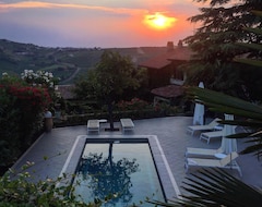 Toàn bộ căn nhà/căn hộ Homerez - Villa For 16 Ppl. With Swimming-pool And Garden At Ca Dei Rovati (Castana, Ý)