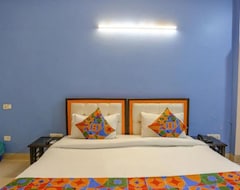 Revking At Hotel Earthview Ii (Noida, Indija)