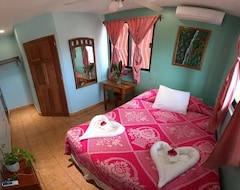 Venus Hotel (San Ignacio, Belize)
