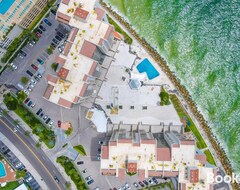 Khách sạn Blue Horizons (Clearwater Beach, Hoa Kỳ)