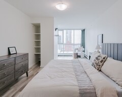 Casa/apartamento entero King Bed - Vip 2bd - Walk To Stampede - Ug Stall - Ac (Calgary, Canadá)