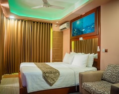 Hotelli Six In One (Nord Male Atoll, Malediivit)