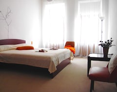 Toàn bộ căn nhà/căn hộ Centrally Located 3 Room Guest Apartment, Suitable For 1 To 6 People (Leipzig, Đức)