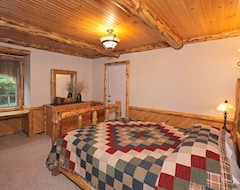 Hotel Sojourner'S Lodge & Log Cabin Suites (Dundee, USA)